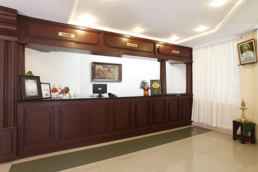 Michaels Inn Теккади Экстерьер фото