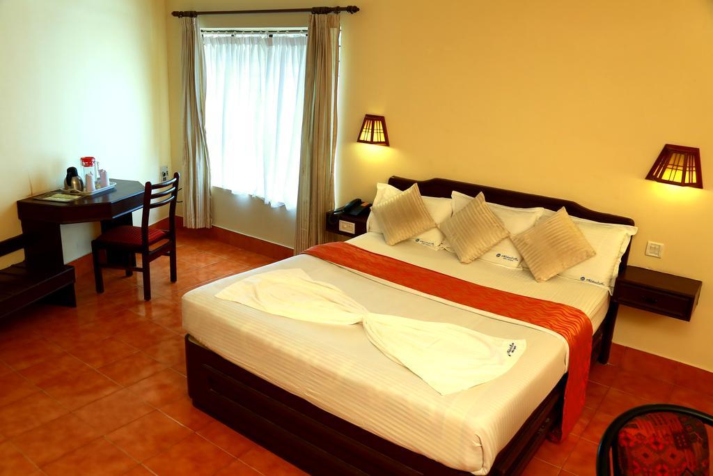 Michaels Inn Теккади Экстерьер фото